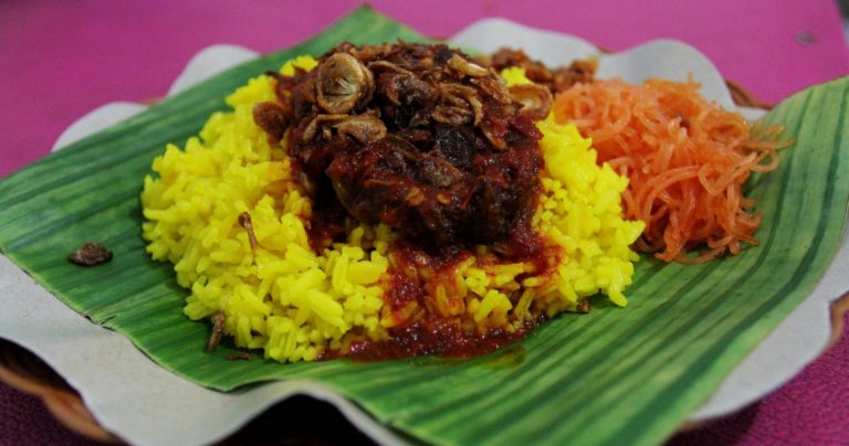 Nasi kuning khas kaltim